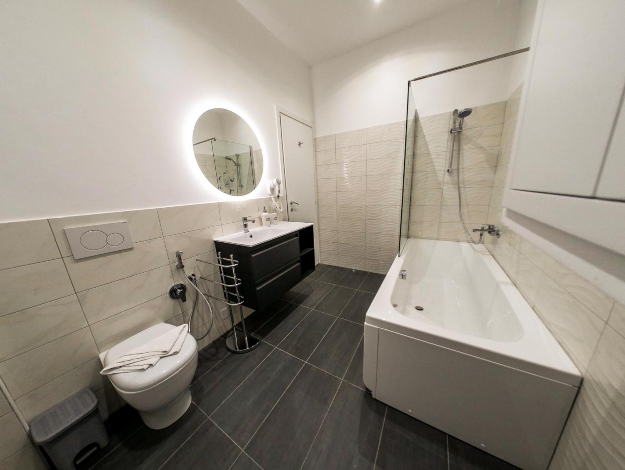 Chic Modern 2-Bedroom Near Metro Rom Exteriör bild